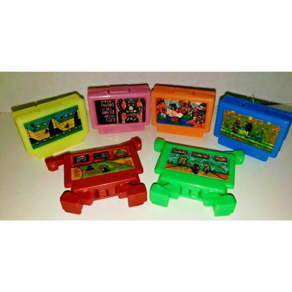 Vintage 6‎ Transforming TV Game Robots Vending Machine Toy Prizes SKU 1